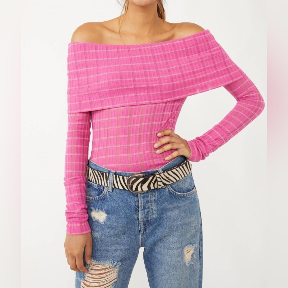 Free People Snowbunny Girlfriend Rib Top in Fuchsia Fizz Combo..NWT..Size M